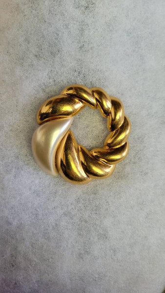 Napier Pearl on Gold Twist Ring Pin Designer  Delight