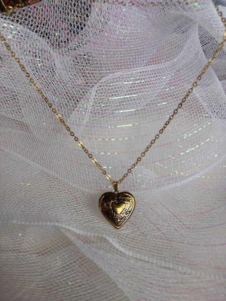 Vintage Valentines Golden Etched Heart Locket Stunning Keepsake Treasure on Beautiful Golden  Link Chain