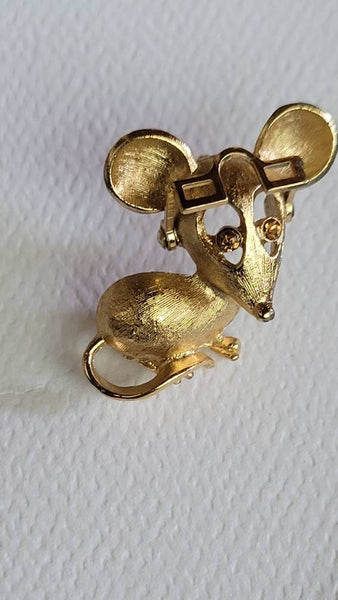 Adorable Avon Mouse Pin with Moving Glasses Vintage 60s Sweet
