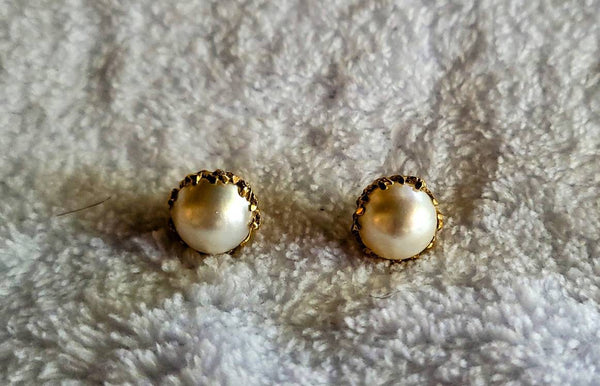 Marvella Pearl Earrings Mid Century Magic..!