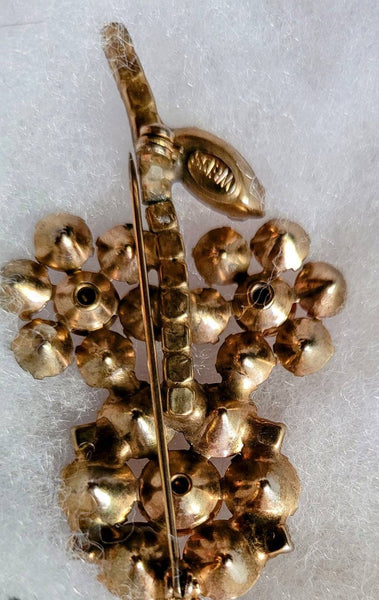 Weiss AB Stunner..! Vintage Sparkling Pin 1940s