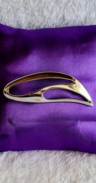 Monet Sleek Silver Pin Modenrist Minimal 80s