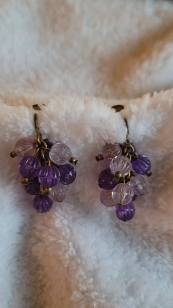 40s Fabulous Frosted Scored Grape Cluster Screwback Earrings Cheers..!