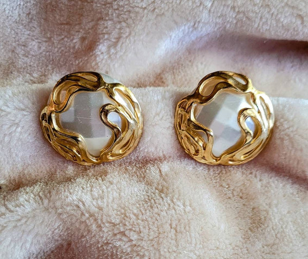 Big Bold Pearly and Gold 1950s Clip Elegant Earrings