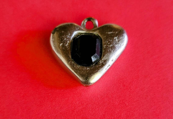 Silver Heart Pendant Black Glass Cut Stone Centered. Sweet Surprise to Give or Recieve Send Your Sweet Valentine Something Special LoveGifts