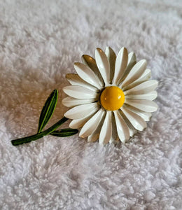 Flower Power. ! 3 in White Enamel Daisy Pin... Happy 60th Birthday 1960s  Vintage Jewelry..!