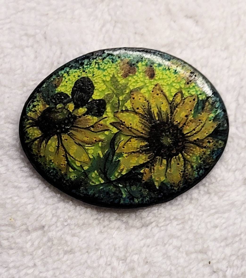 Late 1930s 40s Handpaited Enamel on Copper Pin. Luscious Shades of Greens & Yellows An Artistic Fushion of Flowers Daisy's..!