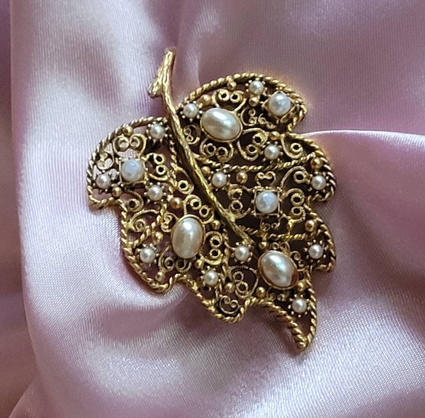 FLORENZA Pearls on Golden Leaf Perfect Pin..! Fab Fifties Elegant Designs by House of Florenza Dramatic Timeless Period Passion Pieces  RARE