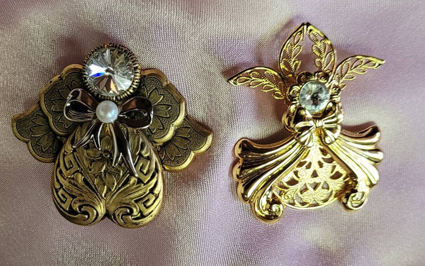 Jane's Angels Golden Crystal Delicate Angel by Jane Davis 90s Crystal is Vibrant Bouncing Beautiful Energy... There is A Pair Option for 50.