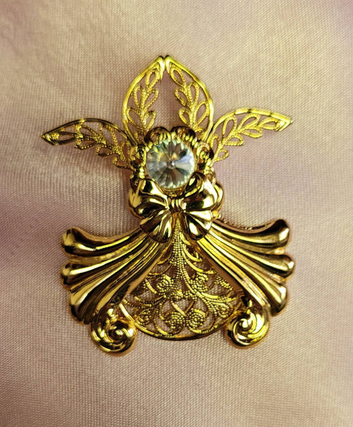 Jane's Angels Golden Crystal Delicate Angel by Jane Davis 90s Crystal is Vibrant Bouncing Beautiful Energy... There is A Pair Option for 50.