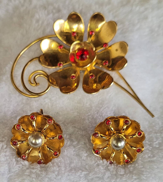 1940s Parure Pearl Ruby Gold Floral Theme Exquisite Vintage