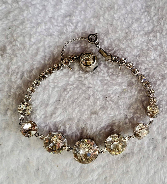 1950s Exquisite Rhinestone Bracelet Spectacular Sparkler