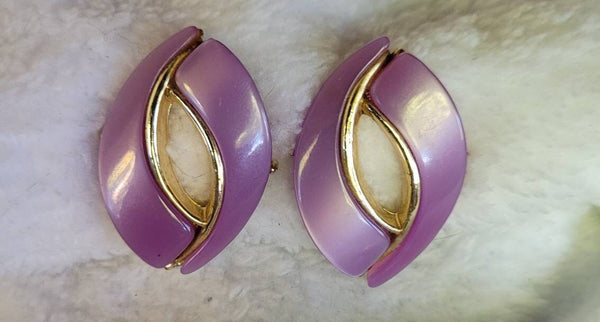 Pretty Purple Thermoset Earrings 1950 Style..!