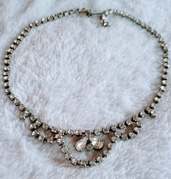 Dazzling Diamante  Collection Necklace 1950s Brilliance Scalloped  Sparkling Vintage Rhinestones.