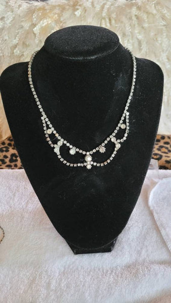 Dazzling Diamante Collection..! Sparkling Scalloped Rhinestones 1950s Vintage Special