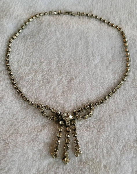 Dazzling Diamante 1950s Rhinestone Bow Tie Necklace