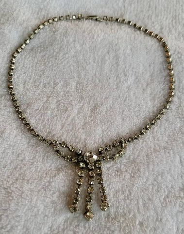 Dazzling Diamante 1950s Rhinestone Bow Tie Necklace