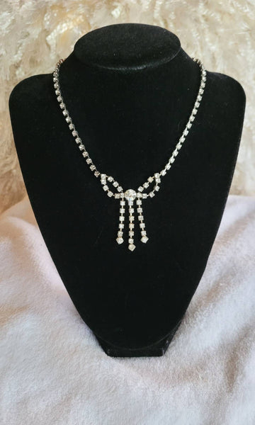 Dazzling Diamante 1950s Rhinestone Bow Tie Necklace