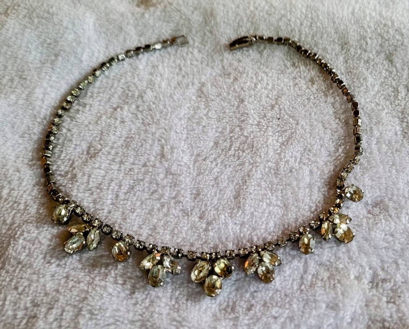 Dazzling Diamante Fifties Rhinestone Necklace Cluster of 3 Half Inch Vintage Stones Dancing Sparkle.