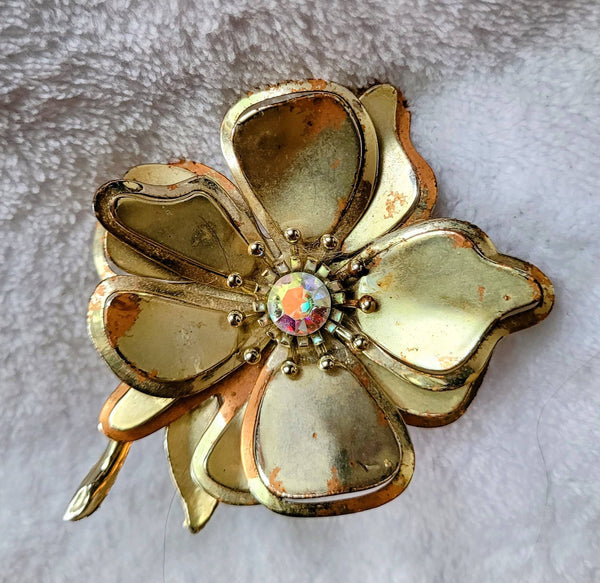 Golden Era Floral Brooch Goldplate over Copper Beautiful Arora Borialis Center Stone...