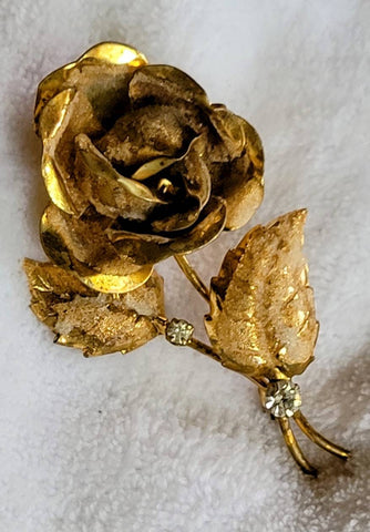 Golden Era Floral Pin The Frosted Golden Rose Vintage Pin...