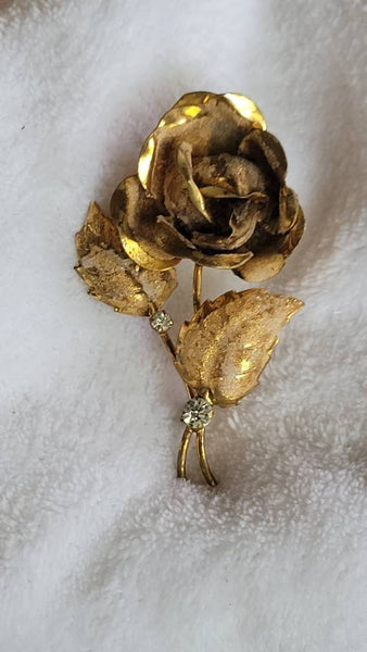 Golden Era Floral Pin The Frosted Golden Rose Vintage Pin...