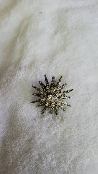 Starburst Pin 80s Retro Rhinestone.