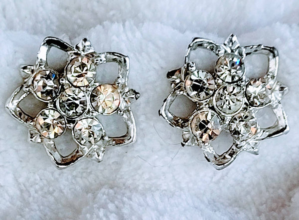 Radiant Rhinestones Flower Style Earrings Fantastic Fifties