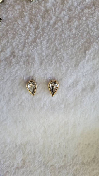 Teardrop Rhinestone Earring Sparkling Solitare Sweet Simple Elegance