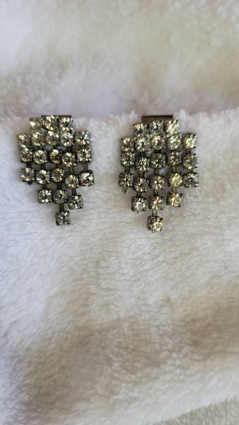 Radiant Rhinestone Classy Sassy  Clips for Clothes  Hat Clips Shoe Clips SPARKLING 1940s All Purpose Vintage Clip Wardrobe Treasure..!