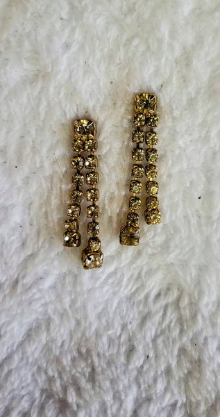 Radiant Dazzling  Dangling Rhinestones Collection Photo Drop Rhinestones 50s Earrings Rich and Radiant Classics in Simple Sparkle