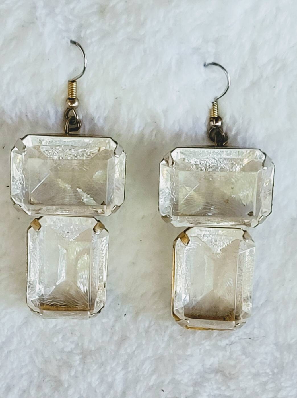 Eclectic Eighties Ice Cubes Earrings Unique Dangling Cubes of Clear Acrylic In Silver Frame Exceptional Vintage Catch..!