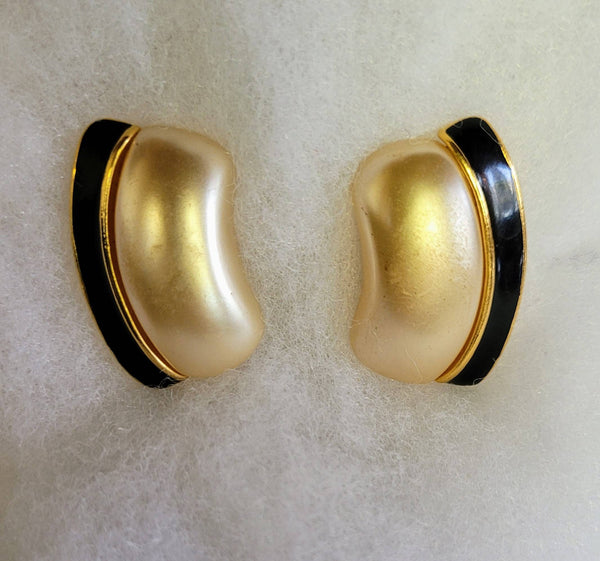 Vintage Signed Napier Earrings Stunning Pearl Black Enamel In Gold