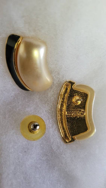 Vintage Signed Napier Earrings Stunning Pearl Black Enamel In Gold