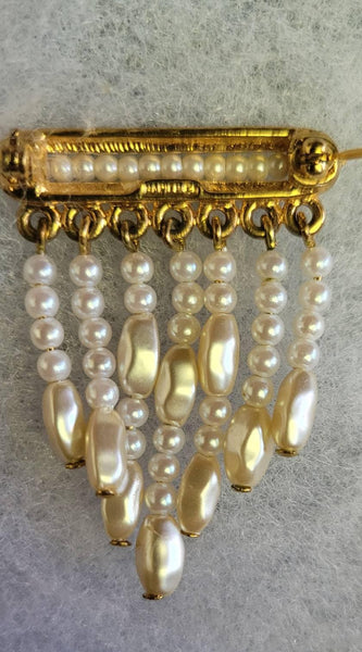 Napier Signed Pearl Pin Tiny Pearl's on Gold Bar With Dangling Fresh Water Lovelies Vintage Fabulous