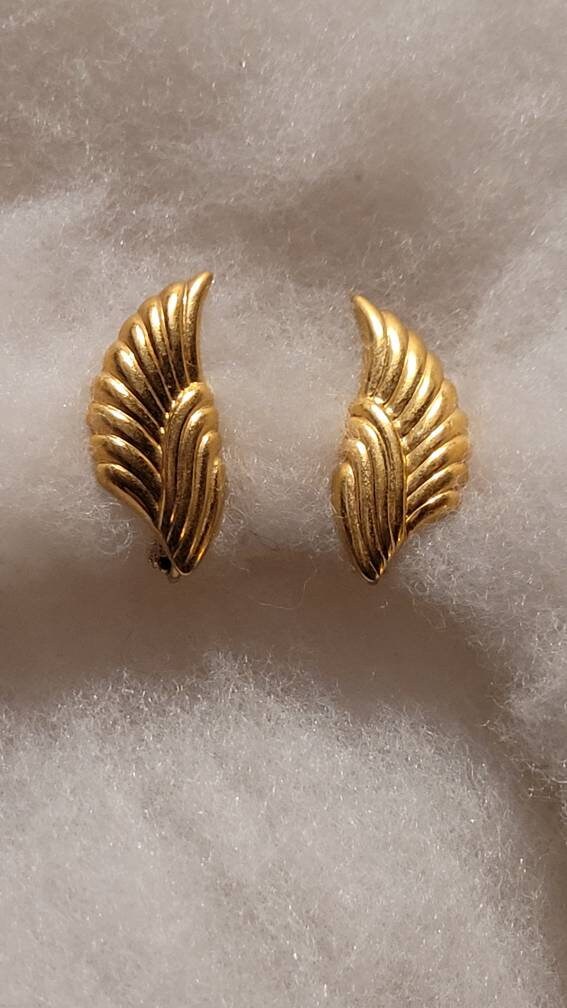 Napier Art Deco Golden Angel Wings Theme Earrings Stunning Lines Classic Style