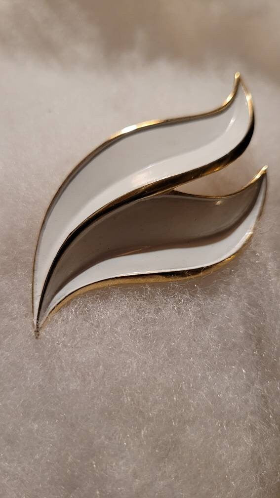 Trafari Gold with White Enamel Vintage Pin Sleek Sophisticated Style Lean Lovely Lines