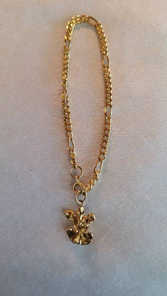 Golden Orchid  Charm Vintage Gold Bracelet. BEAUTIFUL Chain