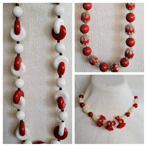 Red White Deco Like Delight Interlocking Beads on  Necklace A Fresh! Fun.!! Fabulous.!!! Swinging Sixties Special