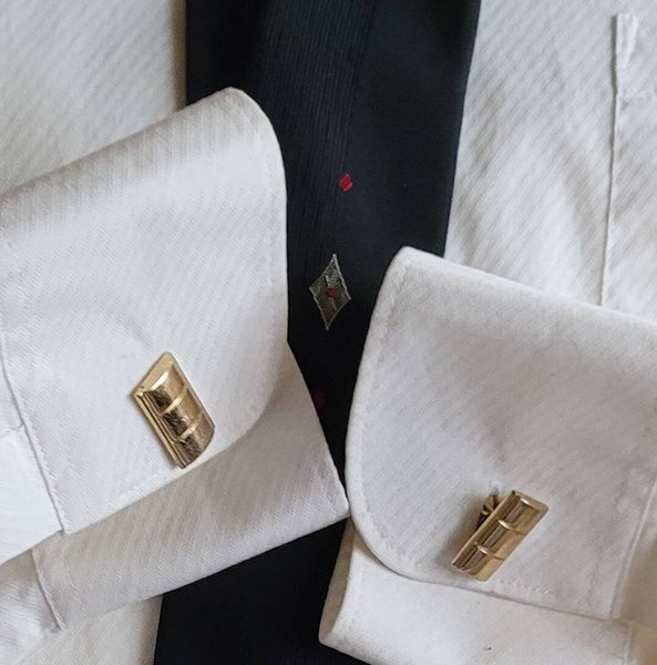 Mid Century Men's Hickok Cufflinks Classic Gold Scored Oblongs Suave and Style Sensational