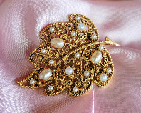 FLORENZA Pearls on Golden Leaf Perfect Pin..! Fab Fifties Elegant Designs by House of Florenza Dramatic Timeless Period Passion Pieces  RARE