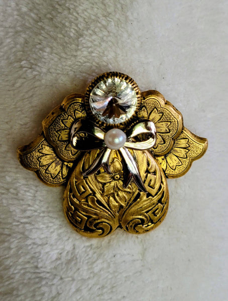 Jane's Angels 1995 Heavenly Angelic Muted Golden Detail With Big  Sparkling Crystal Pin... This Pin is aoffered as a Special Pair 2 at 50.00